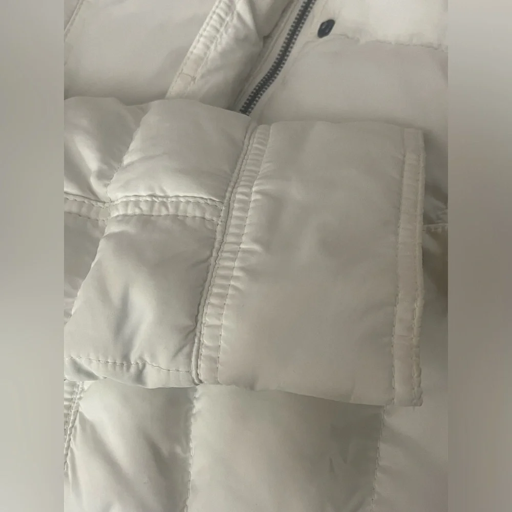 Jennifer body cream white  Puffer Jacket hollister vintage rare gap hoodie - Picture 10 of 15